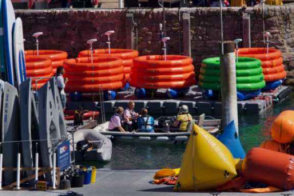 23 August 2023 - 12:03:58

----------------------
Dartmouth Regatta robot marker buoys